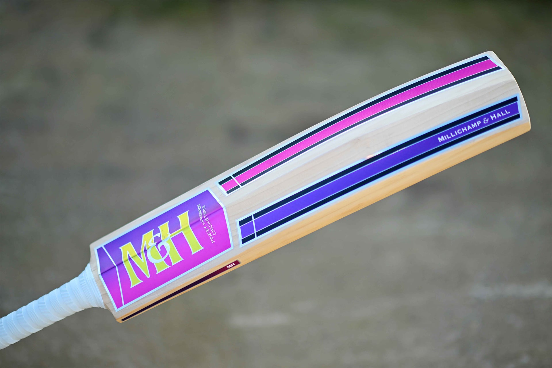 Millichamp and Hall C200 (LIGNUM) Cricket Bat