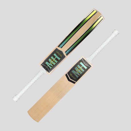 C100 (PRO) Cricket Bats Millichamp and Hall