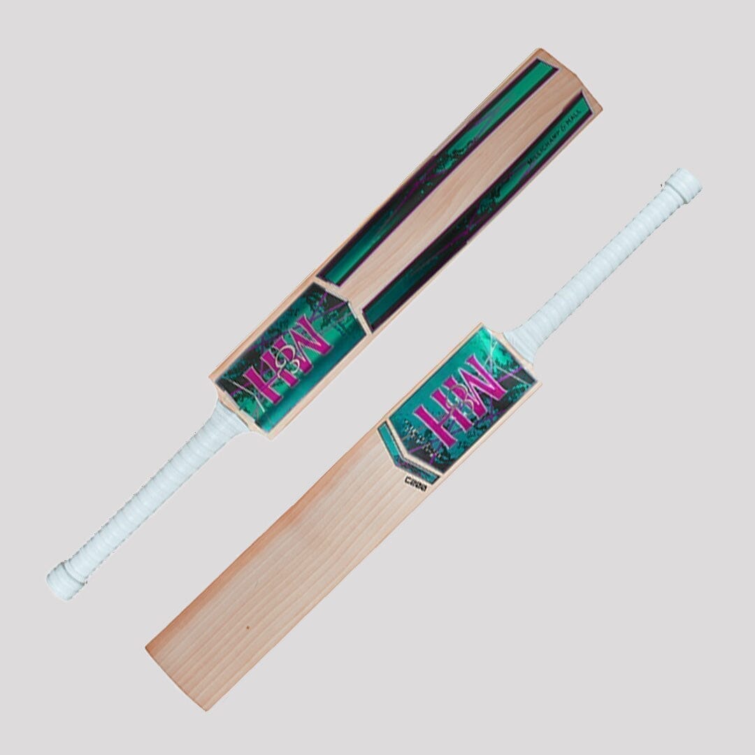 F100 Junior (PLAYER) Cricket Bats Millichamp and Hall